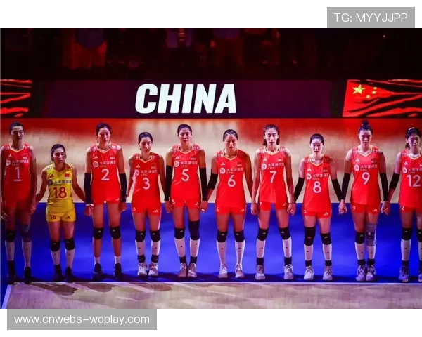 香港体育馆中国女排对阵日本，红色助威团营造85分贝声浪